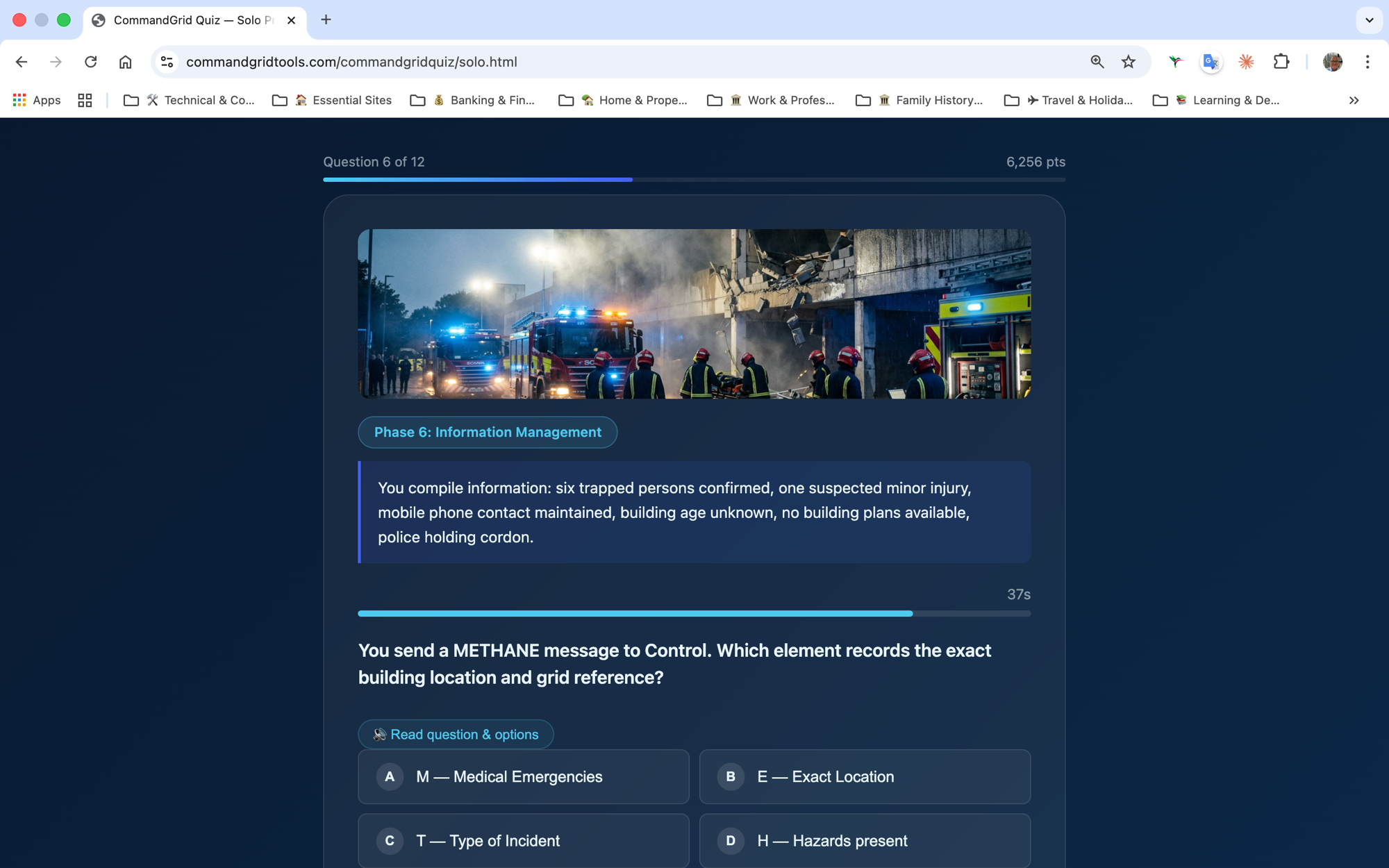 CommandGridQuiz solo mode showing Question 6 of 12 with a structural collapse scenario, phase label, timed question, and four answer options